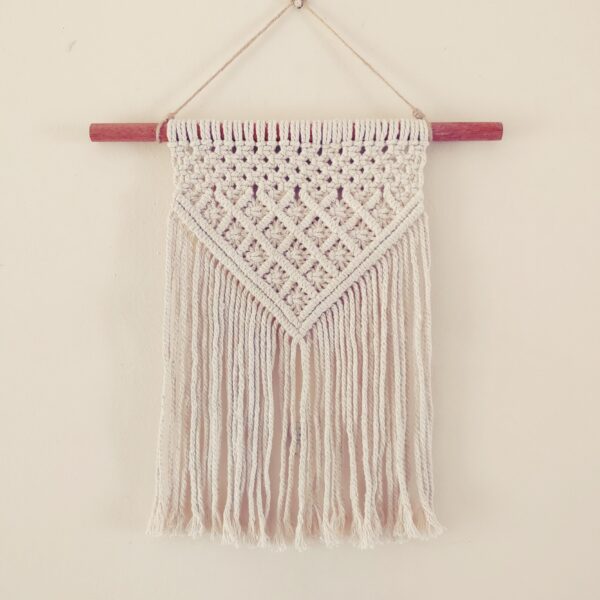 Macramé wall hanging - 100% natural cotton handmade ⋆ Needle & Claw